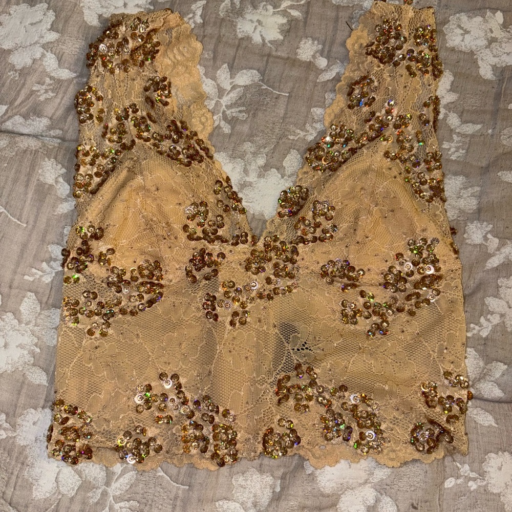 bebe Sequin Embellished Lace Crop Top - Gold